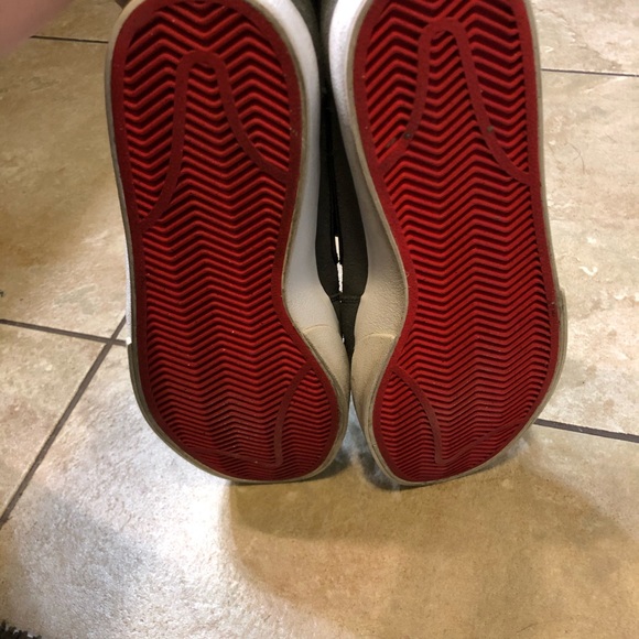 Nike’s - Picture 6 of 6